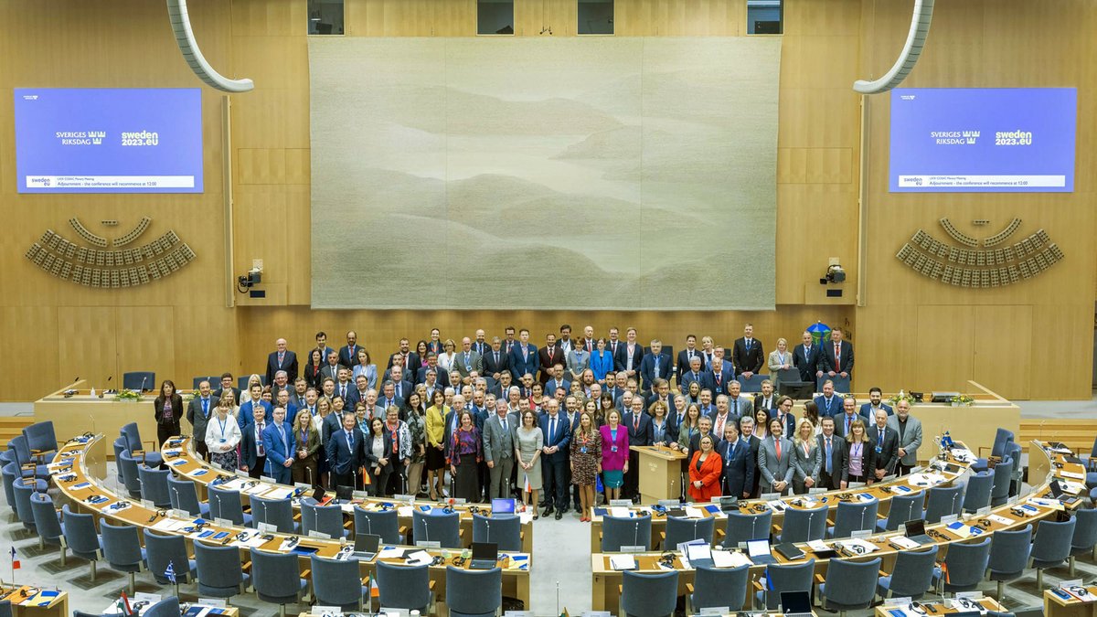 KancelariaSejmu's tweet image. Sztokholm. Posiedzenie plenarne #COSAC z udziałem przedstawicieli Sejmu

W dniach 14 - 16 maja w Riksdagu (parlament Szwecji) odbyło się 69. posiedzenie plenarne Konferencji Komisji do Spraw Unijnych Parlamentów (COSAC - Conférence des organes spécialisés dans les affaires…