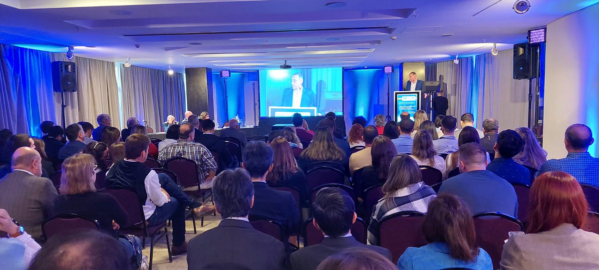 AACarreteras's tweet photo. Finalizó el Seminario Internacional "Proyectos de Movilidad Vial en Regiones Urbanas y su impacto en el Medio Ambiente" que organizamos junto a @PIARC_Roads

Muchas gracias a los más de 150 asistentes y a todos los expertos que brindaron sus conocimientos durante estos 3 días! https://t.co/6JxM68Pa9u
