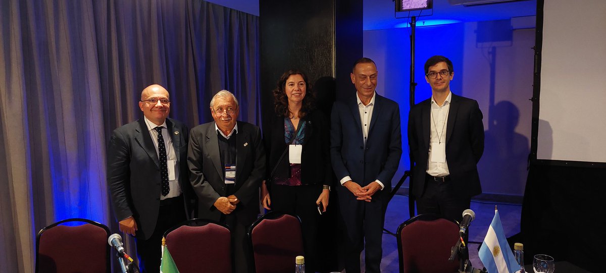 AACarreteras's tweet photo. Finalizó el Seminario Internacional "Proyectos de Movilidad Vial en Regiones Urbanas y su impacto en el Medio Ambiente" que organizamos junto a @PIARC_Roads

Muchas gracias a los más de 150 asistentes y a todos los expertos que brindaron sus conocimientos durante estos 3 días! https://t.co/6JxM68Pa9u