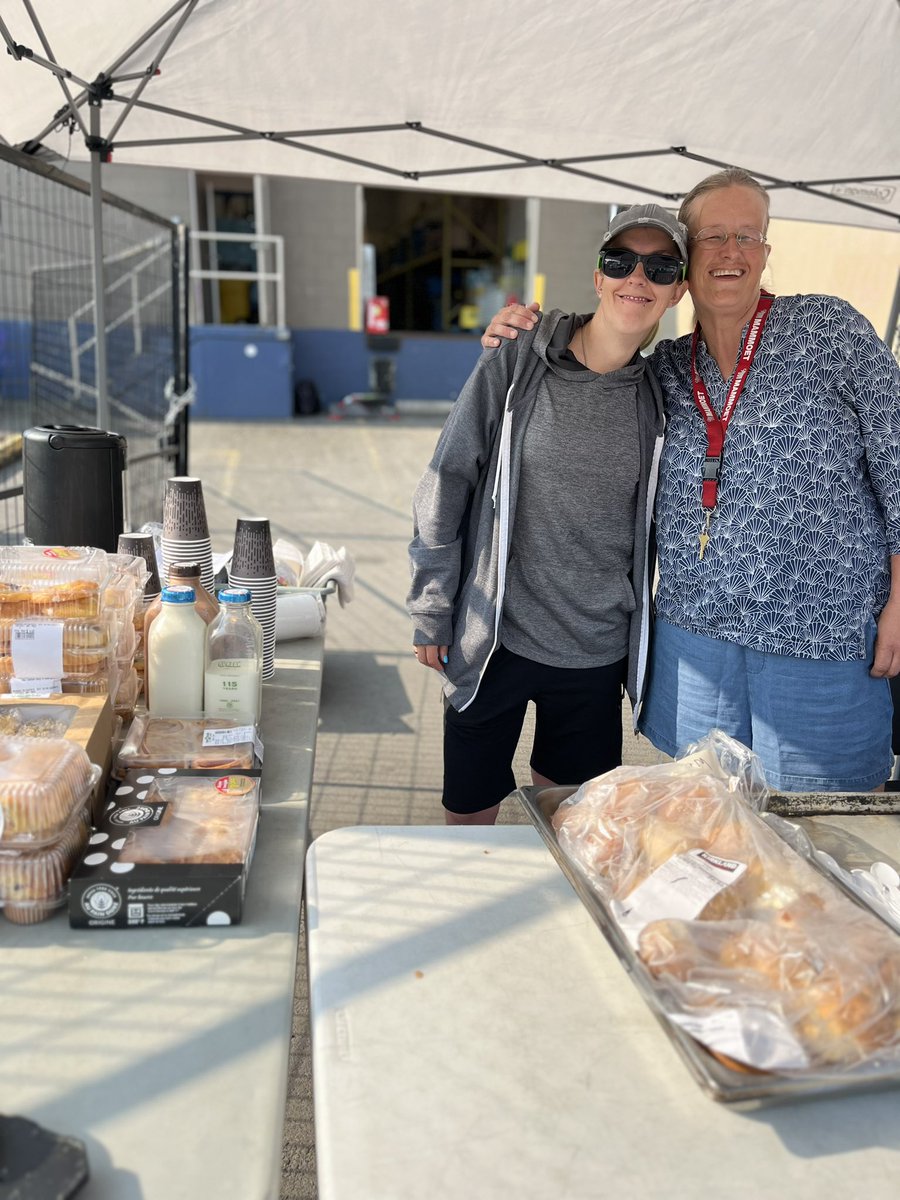 In need of a coffee or a snack? Our Hospitality team is still set up in our parking lot and is ready to serve you as rebuilding continues! Come by and say hi or grab a bite while waiting for the Food Bank! 

#serveyyj #mustardseedvic #foodbanksbc #yyjnonprofit #yyjcommunity
