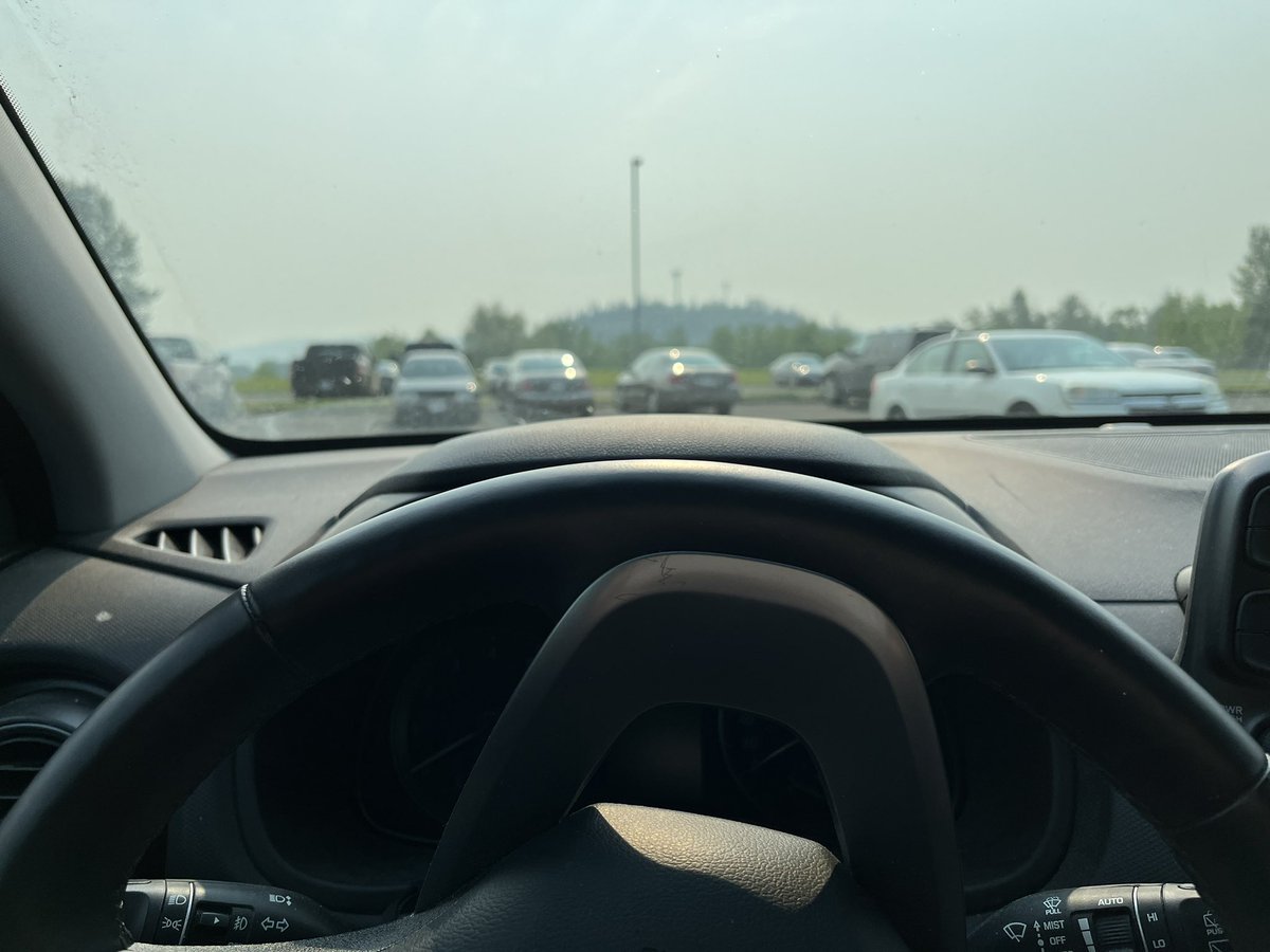 ChristineYH's tweet photo. Today’s #patiopic is from my car. Offering pre-conference as in-person and during the school day. Shifting my practice from remote learning to in-person one act at a time. #practicum #EDUC490 #unbced https://t.co/sOZEdfoQn3