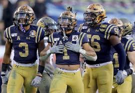 rylandmitch10's tweet photo. #AGTG After a conversation with @D_WallCoach Blessed to receive an offer from @NavyFB . https://t.co/bRPJNu8vfl