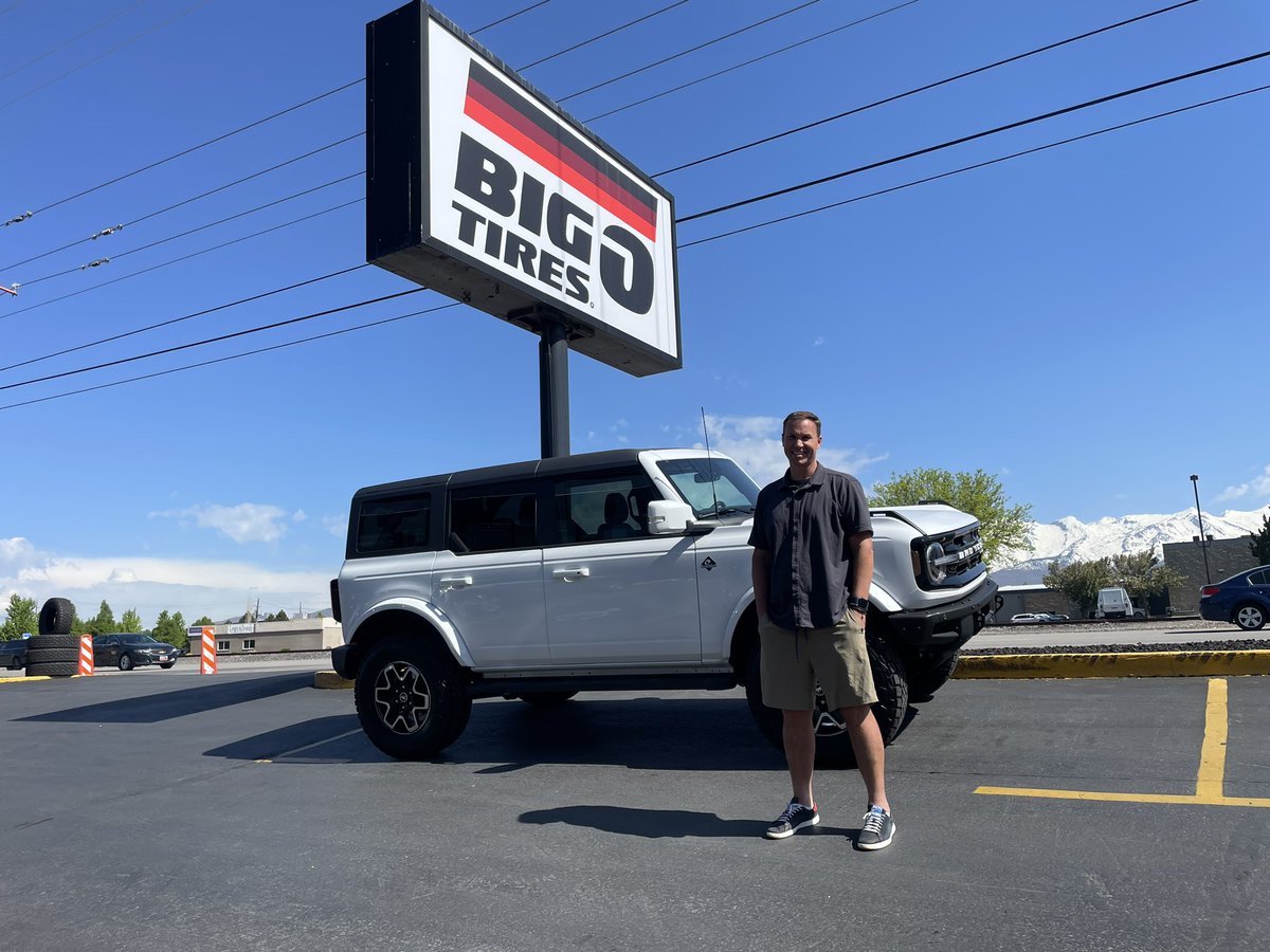 Another Bronco in the books! 👏🏼 2023 Ford Bronco Outer Banks with 2” Ready Lift kit and Nitto Recons! #nittotires #fordbronco #bigotires #readylift