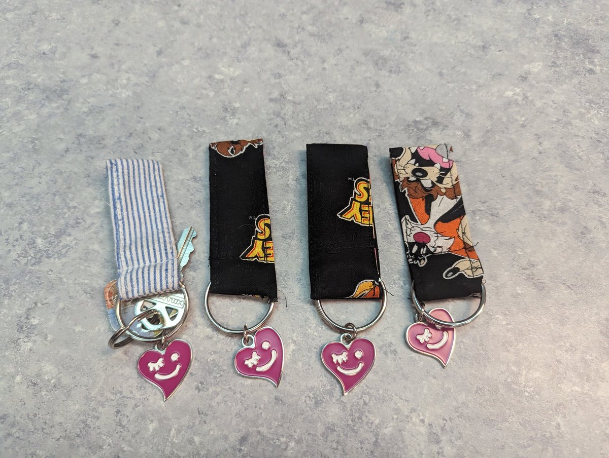 Easton, a 5th grade student at Plymell, sewed  keychains for his Genius Hour Project and sold them. Over $500 was raised and donated to the Leave a Legacy Foundation.  Funds will be split between Laura's Touches and Fill the Fridge. <a href="/PlymellGC/">Plymell Panthers</a>  <a href="/USD457/">Garden City Public Schools USD 457</a> @DrMDomin84  @jsquared2110