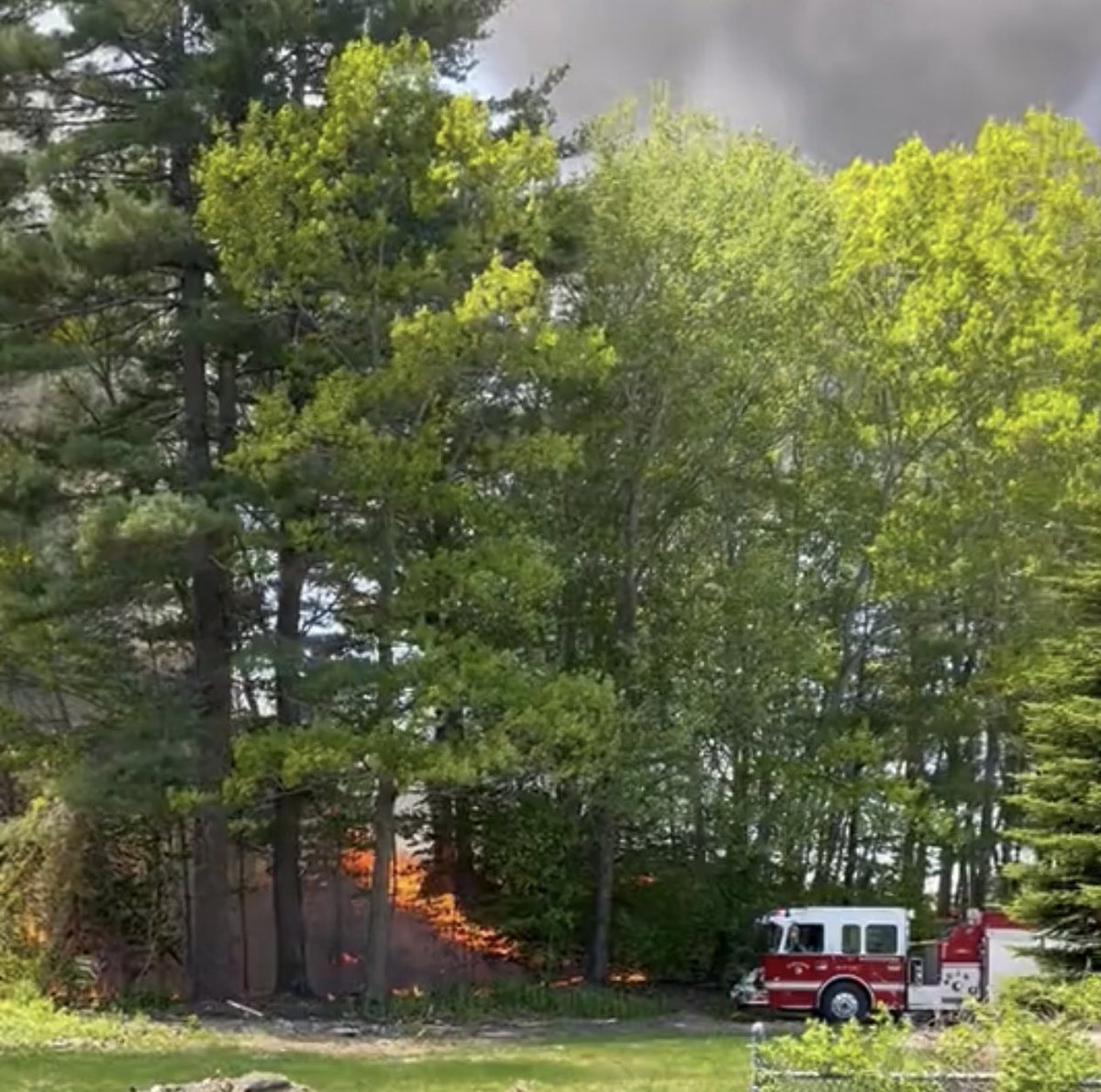 Metro Fire on Twitter "4th alarm of fire Kittery Maine , Days Inn Rte