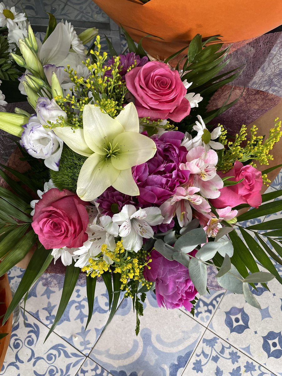 florquimia's tweet photo. 📍C/ derechos humanos, 14
📞919474721
📞641323118

⏰ L-D DE 9:00 a 21:00

#ramos #flores #flor #centros #margaritas #rosas #Madrid #M30 #FelizMiercoles https://t.co/p1S5cpP9GZ