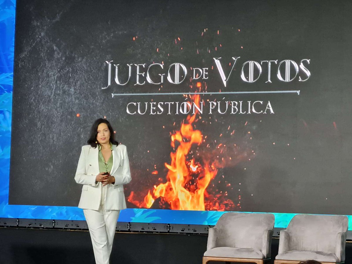 cuestion_p's tweet photo. Nuestra dir. @claudibaez estuvo en los #DML23 de @wanifraLATAM exponiendo el lado más innovador de CP en la agenda de periodismo disruptivo. #JuegoDeVotos, #SabemosLoQueHiciste y #HablanLosHechos brillaron en 🇲🇽 . El periodismo de investigación más innovador está en @cuestion_p. https://t.co/XmbZR3n5oL