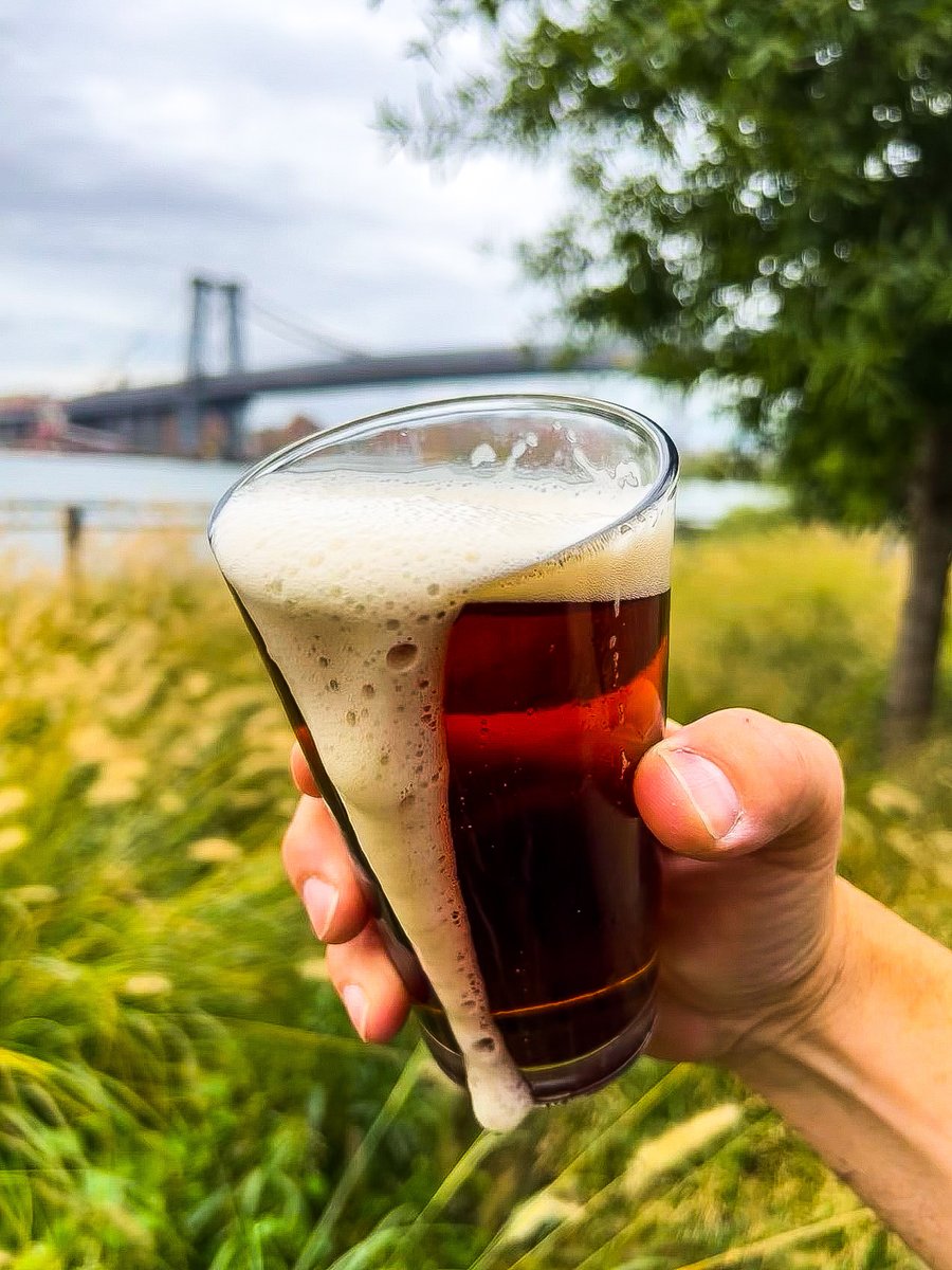 Happy hour drinks with a view 🤩 #SeawolfBK

#Seafoodies #BKNY #BKNYEats #BKEats #BrooklynBased #HappyHour #BrooklynBites #WilliamsburgPlease #YesWilliamsburg #BKBites #EatingNYC #NYCEats