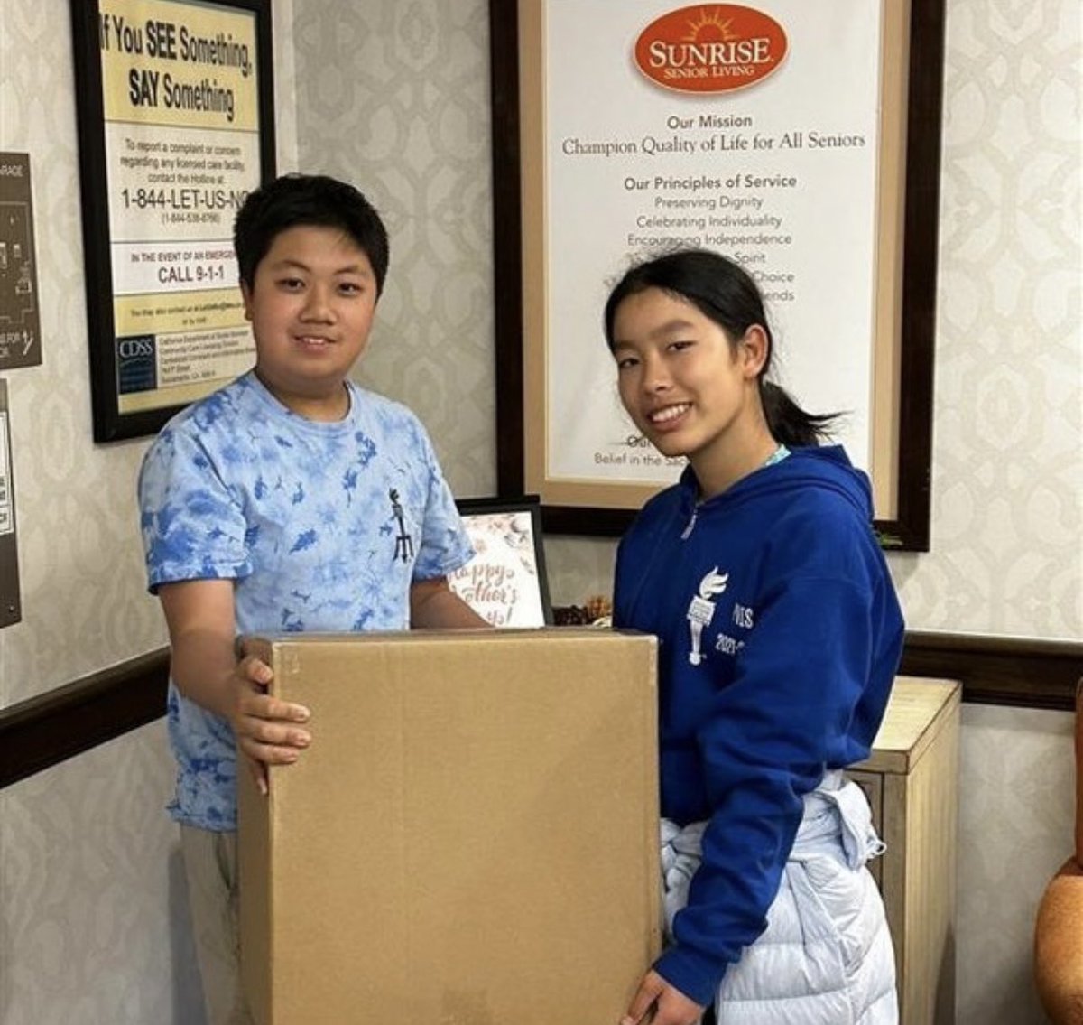 Principal_PVIS's tweet photo. Congrats to the @pvis_seakings NJHS wrote their own @YouthServiceAmerica and @HersheyCompangrant
grants to purchase games and activities to share with local senior communities. We are very proud of our school's NJHS team
#njhs #HeartwarmingProject #nationaljuniorhonorsociety https://t.co/4cS2MHP1mI