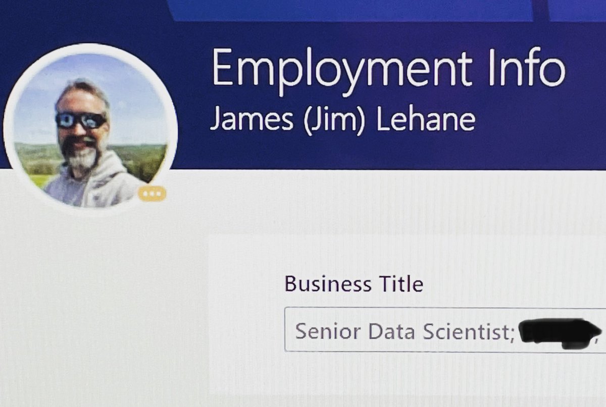 I’m pretty excited about my new job title 😁 

#ImAScientist