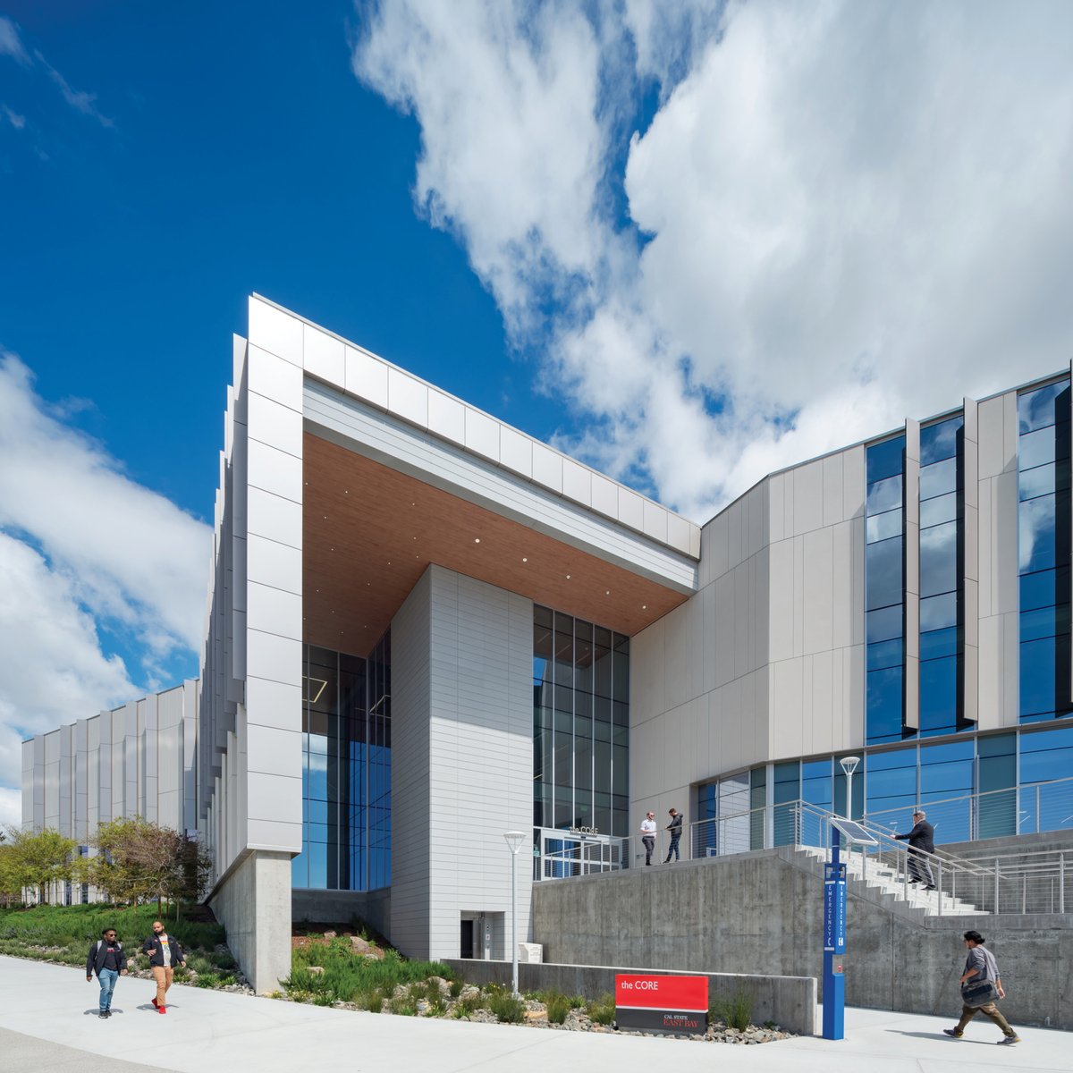 CalDrywall's tweet photo. Introducing the 100k SF CSU East Bay CORE Library – built by our CalDrywall Fireproofing, Framing, Drywall, Taping and Lath &amp; Plaster teams. It offers library resources, real-world incubator spaces, and cutting-edge tech for students. Designed for LEED Gold and Zero Energy Ready. https://t.co/3698jMC2Pl