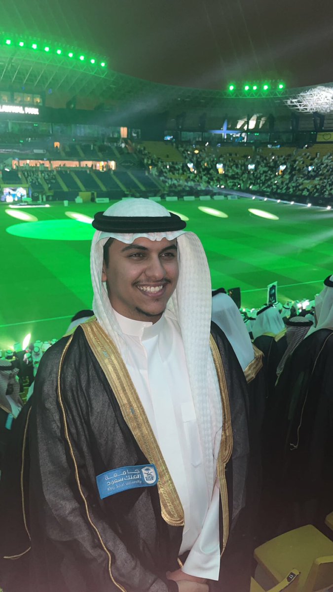 FaislAlNasser's tweet photo. الحمدلله اللذي بنعمتهِ تتم الصالحات
تم بفضل الله تخرجي من جامعة الملك سعود
تخصص العلاج الوظيفي
راجياً من الله أن يوفقني لخدمة ديني ووطني

2023/5/16 💙🎓 https://t.co/1I8cEA2qKA