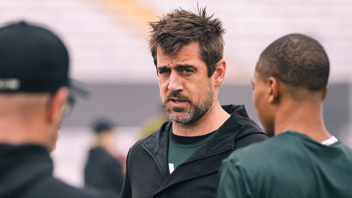 TheOnion's tweet photo. Jets Impressed By How Quickly Aaron Rodgers Complaining About Roster https://t.co/GnzNhFYQoM https://t.co/08KsCeGWRB