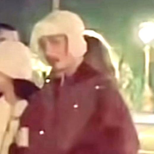 Ghostminx's tweet image. Nasa ulap ba ang 'yong mga mata?
Mukhang malayo ang 'yong pagtingala