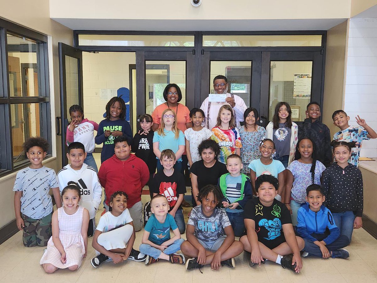 thelaurenellis's tweet photo. Thank you to Alabama State Representative Neil T. Rafferty for his generous donation to Irondale Community School! We are going to be able to get so many school projects done with this donation. @Bert_Stewart685 https://t.co/bHRNqGD3tz