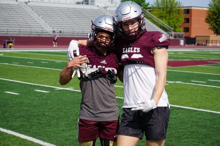 UWLEagleFB's tweet image. They always find the camera 😅 🦅 

#TheExperience #d3fb