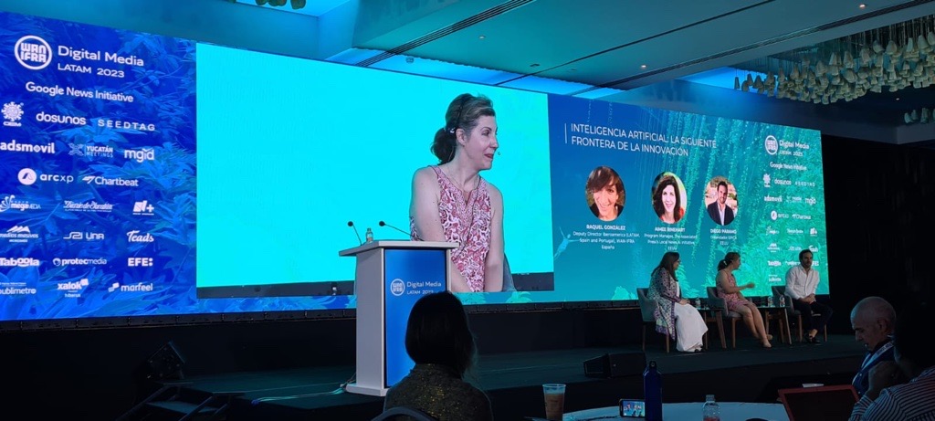 Protecmedia_'s tweet photo. #DML23 "Inteligencia Artificial: la siguiente frontera de la innovación" Raquel González modera el panel de debate entre @aimeetwoee de @AP y @diegoparamo sobre el potencial de la IA generativa para los editores de noticias. @wanifraLATAM #LetsMakeNewsTogether #AI https://t.co/XkVR9uhAKm