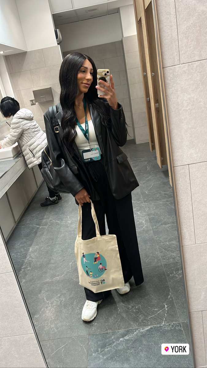 bethcharlesOT's tweet photo. Lucky to spend the day in York at @theRCOT comeback learning event! So nice to be face to face, sharing knowledge and interacting with fellow OT’s 👩🏽‍⚕️ #rcotconference #LGBTQIA #leadership #equitydiversityandbelonging https://t.co/2SerjnfeKT