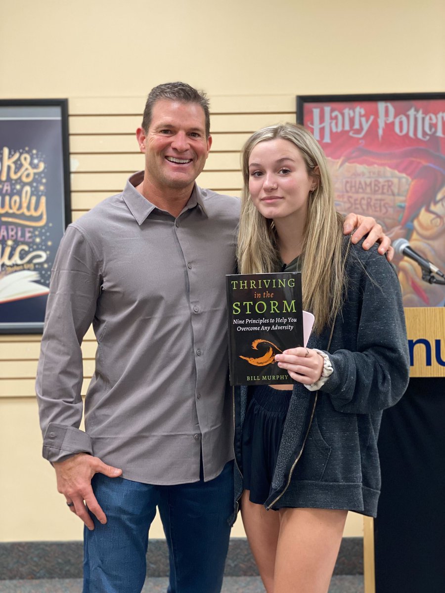 Thriving_book's tweet photo. 🙏 I wanted to give a heartfelt thank you to all who joined me at Tatnuck Bookseller. 🤝 Your presence and conversation were a delight, and I am grateful for the opportunity to connect with you. 🙌 I sincerely hope you enjoyed yourself as much as I did. 🌊 https://t.co/MHVTKNZRaf
