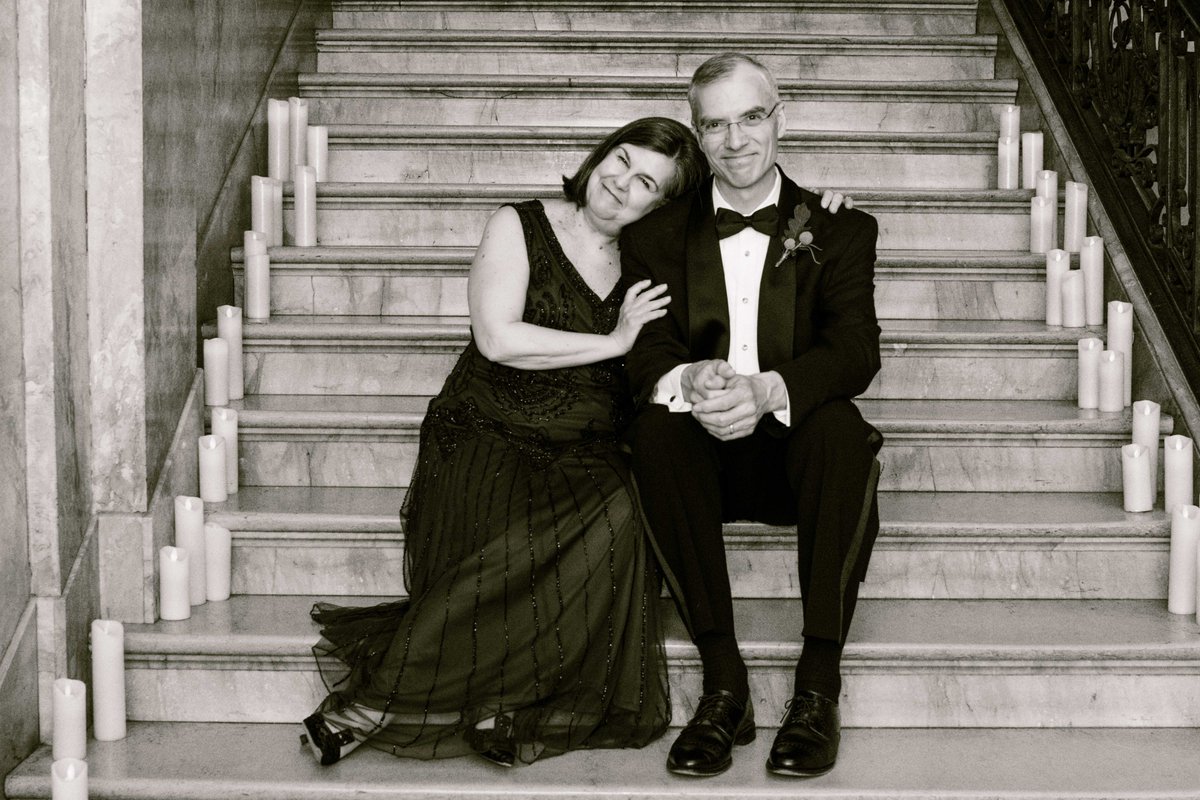 ElleVigBusiness's tweet photo. During the PPL “Savor the Story” event- I had the opportunity , during the closing moments, to take a few portraits. This allowed me and the guest to quickly engage in creating images that reflect below the surface – to express the emotions of being. Liam. https://t.co/FmdnDlNn65