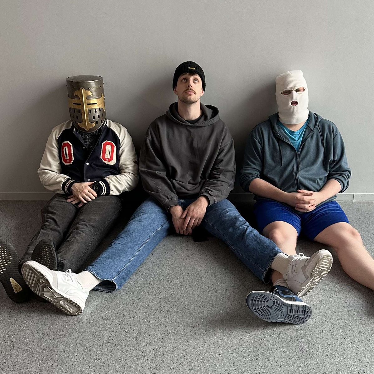 mum said no more case opening today :(