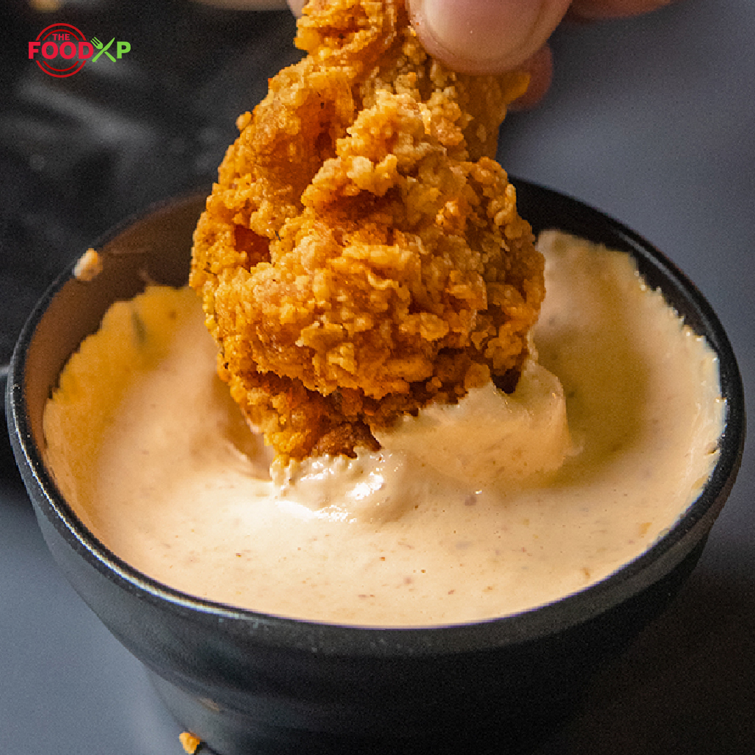 TheFoodXP's tweet photo. KFC Pepper Mayo! https://t.co/QiZLykowjV