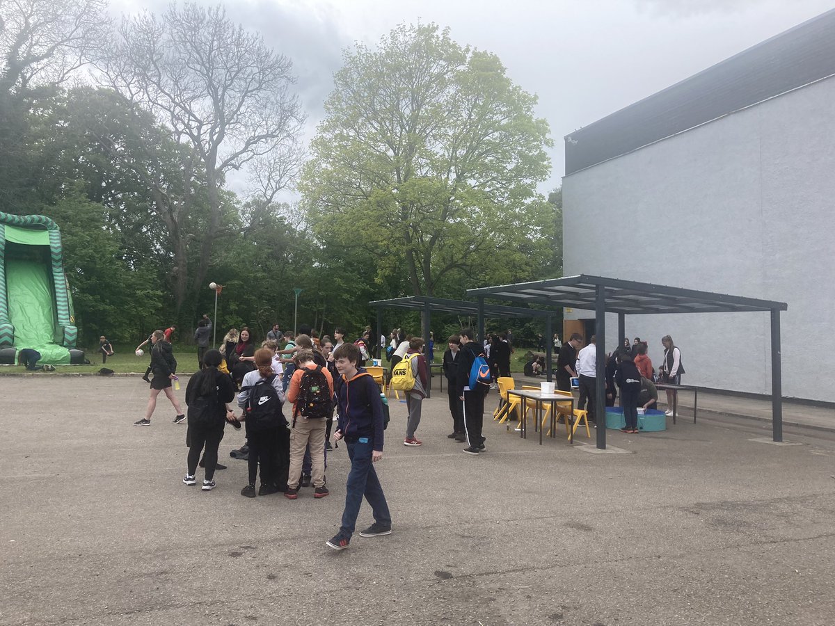 rossjagger1989's tweet photo. @forresacademy1 S1 pupils completed their John Muir Award today as part of the Enrichment Days and finished the day with their Carnival (organised by our S3 Leaders).
Sun was shining ☀️ , lots of games to have a go at and lots of laughter.
It’s #theforresway https://t.co/XSkEiCqIoF