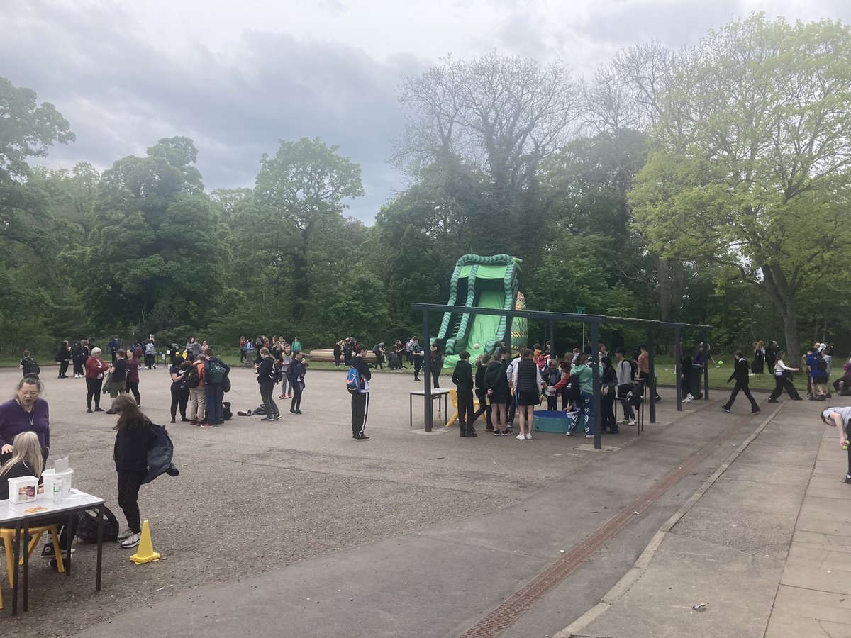 rossjagger1989's tweet photo. @forresacademy1 S1 pupils completed their John Muir Award today as part of the Enrichment Days and finished the day with their Carnival (organised by our S3 Leaders).
Sun was shining ☀️ , lots of games to have a go at and lots of laughter.
It’s #theforresway https://t.co/XSkEiCqIoF
