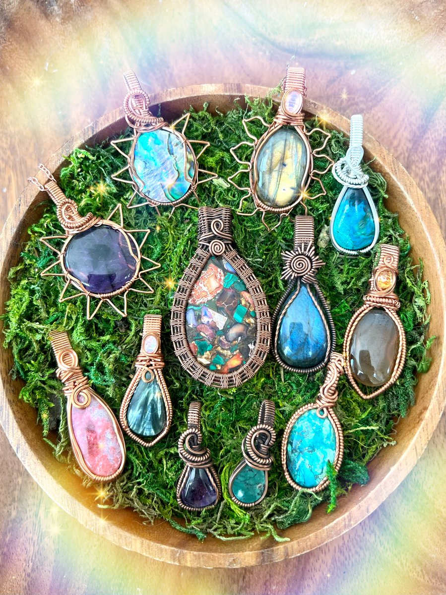 ✨🦋Flash Sale🦋✨ 

If you have been wanting to buy something from me but haven’t gotten the chance… nows the time ⏰

All pendants are 20% off through Sunday! Use code:SHINE for the discount💖 

Click the link in my bio to shop✨