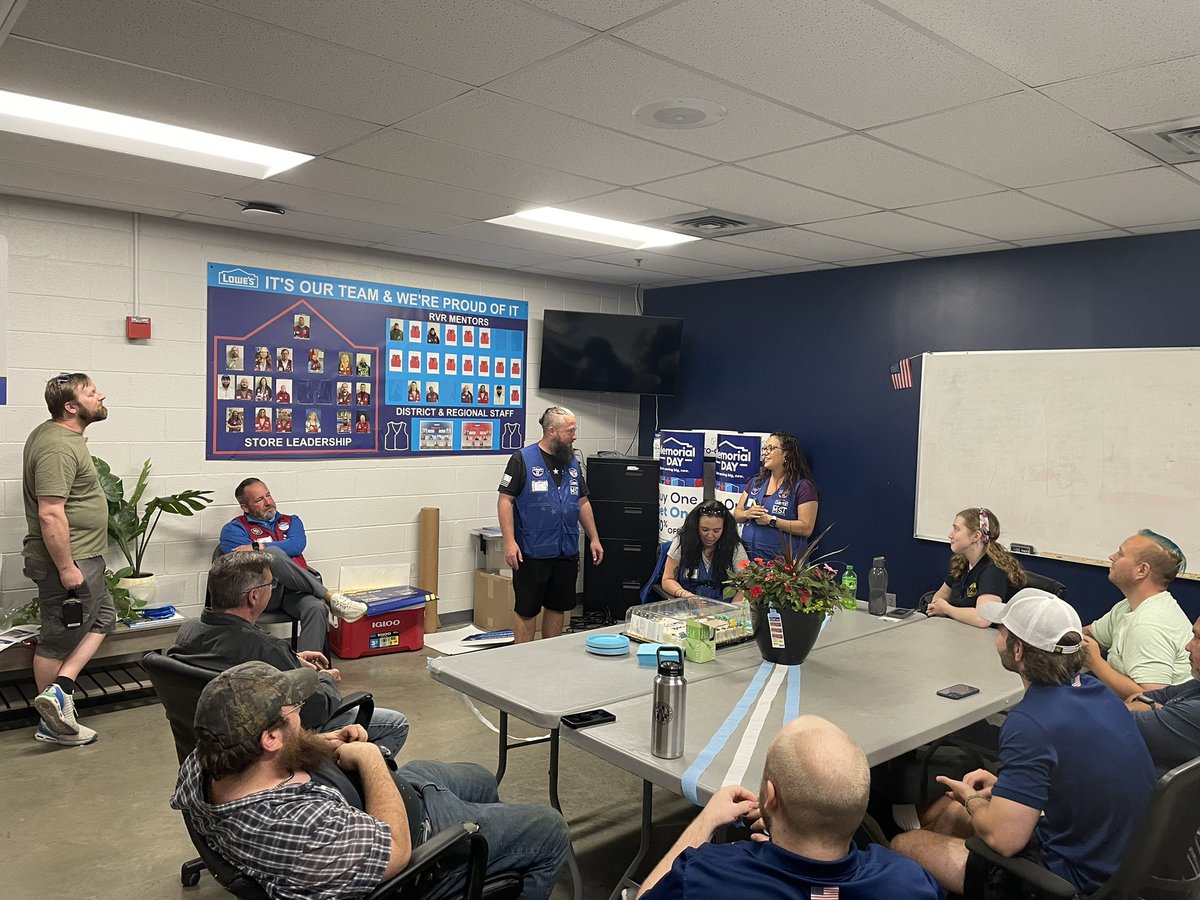 MST 2594 saying Goodbye to 2 Great Ones! Nita &amp; Lindsayanna you 2 are Rockstars and will be Greatly missed! Thank you both for everything you have done to support this store and team! <a href="/Miller2594msm/">John Miller</a> <a href="/GallianoScott/">ScottGalliano</a> <a href="/JMB_Burnett/">Jeffrey “JB“ Burnett</a>