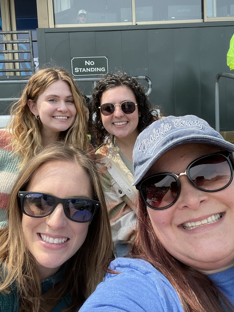 Day out at the Cougars game with my Fullerton crew. #ASD4ALL <a href="/FullertonASD/">Fullerton Elementary School</a>