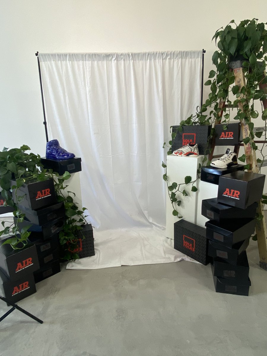 knikohl_'s tweet photo. Produced and Art Directed a Mothers Appreciation Block Party this past weekend in partnership with Amazon Prime for Air: A Story of Greatness ! Super thankful for the experience and to the entire team for helping pull this event together in under a week! #communityandculture https://t.co/1SfShEhDK5