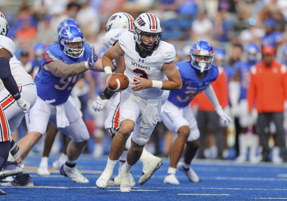 kaden_wicks's tweet image. After a great phone call with @CoachSantana_, I am Blessed to Receive a D1 Offer from UT Martin! @BrandonHuffman @On3Recruits @adamgorney @Rivals @247recruiting @PGregorian @westcoastpreps_ @NPShowcases @SWiltfong247