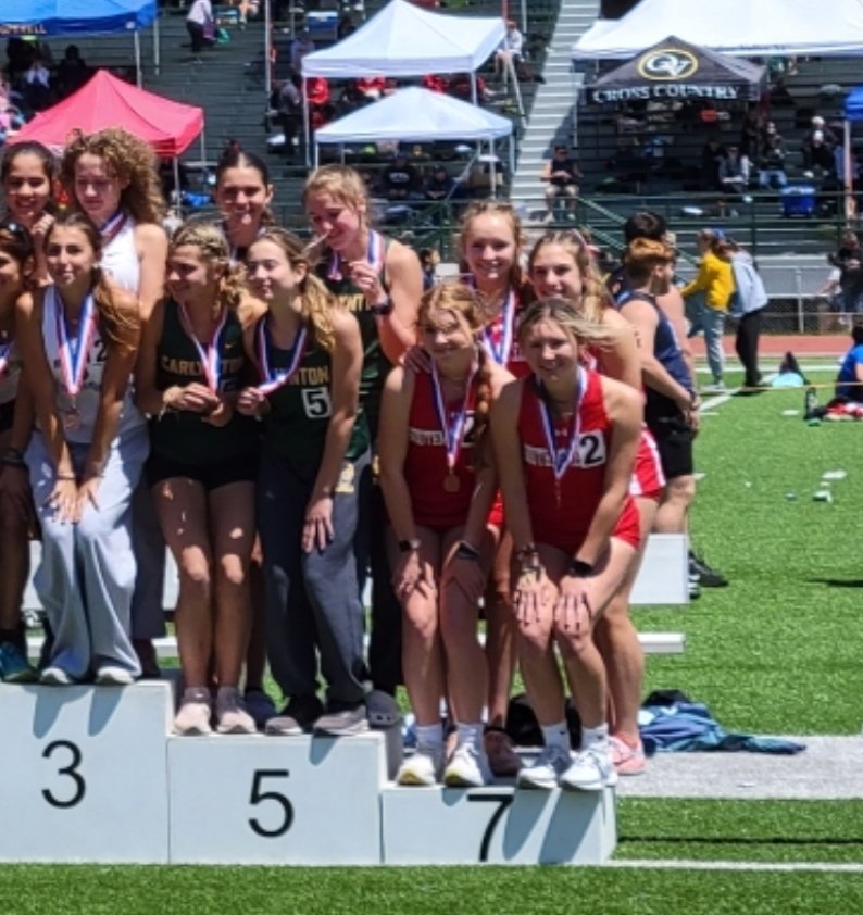 SHSAthletics4U's tweet image. Congratulations to our 3200 meter girls relay team for finishing 7th in the WPIAL!

Kate Campbell
Megan Mehall
Lexi Ohler
Aubrey Sedar

Great work Ladies!

#WeAreScotties
