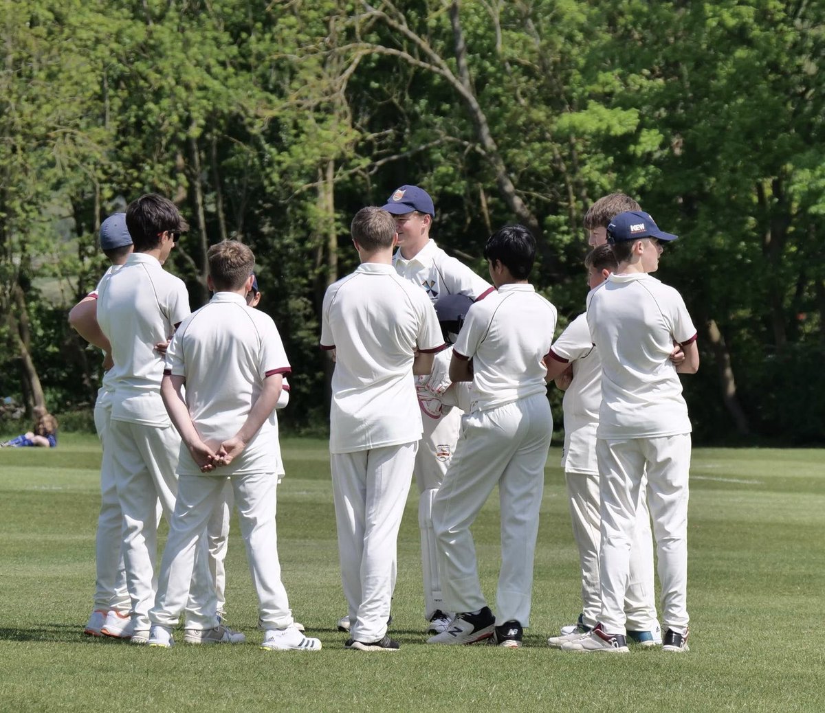 BlatchPe's tweet photo. A tough day for our U14 cricket team away at Lancing College! Really pleased with how the boys stuck at it! Not to be in the Lord Taverners this year! Henry A made 40! Good luck to an exceptional Lancing College team! #blatchcricket #beautifulsetting #longestT20gameever 😂🏏🏏 https://t.co/zUNnI5lQ5A