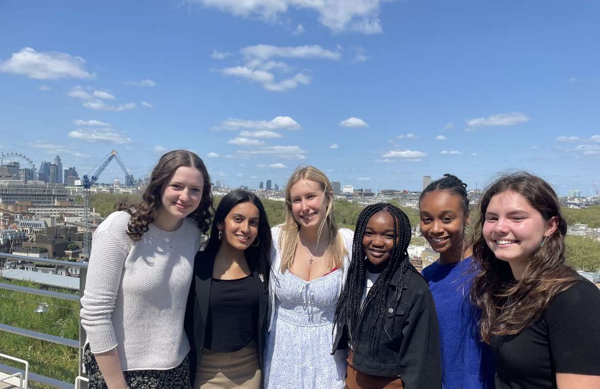 PHS Senior Prefect Team (@phssixthform) on Twitter photo The Head Girl, Priyanka, enjoyed meeting the Senior Prefects of other GDST schools at the Trust Office in London yesterday. They discussed their favourite things about their schools to share ideas, and had debates about matters such as A.I. @Portsmouthhigh <a href="/PrescottJane/">Jane Prescott</a> @GDST The Head Girl, Priyanka, enjoyed meeting the Senior Prefects of other GDST schools at the Trust Office in London yesterday. They discussed their favourite things about their schools to share ideas, and had debates about matters such as A.I. @Portsmouthhigh <a href="/PrescottJane/">Jane Prescott</a> @GDST