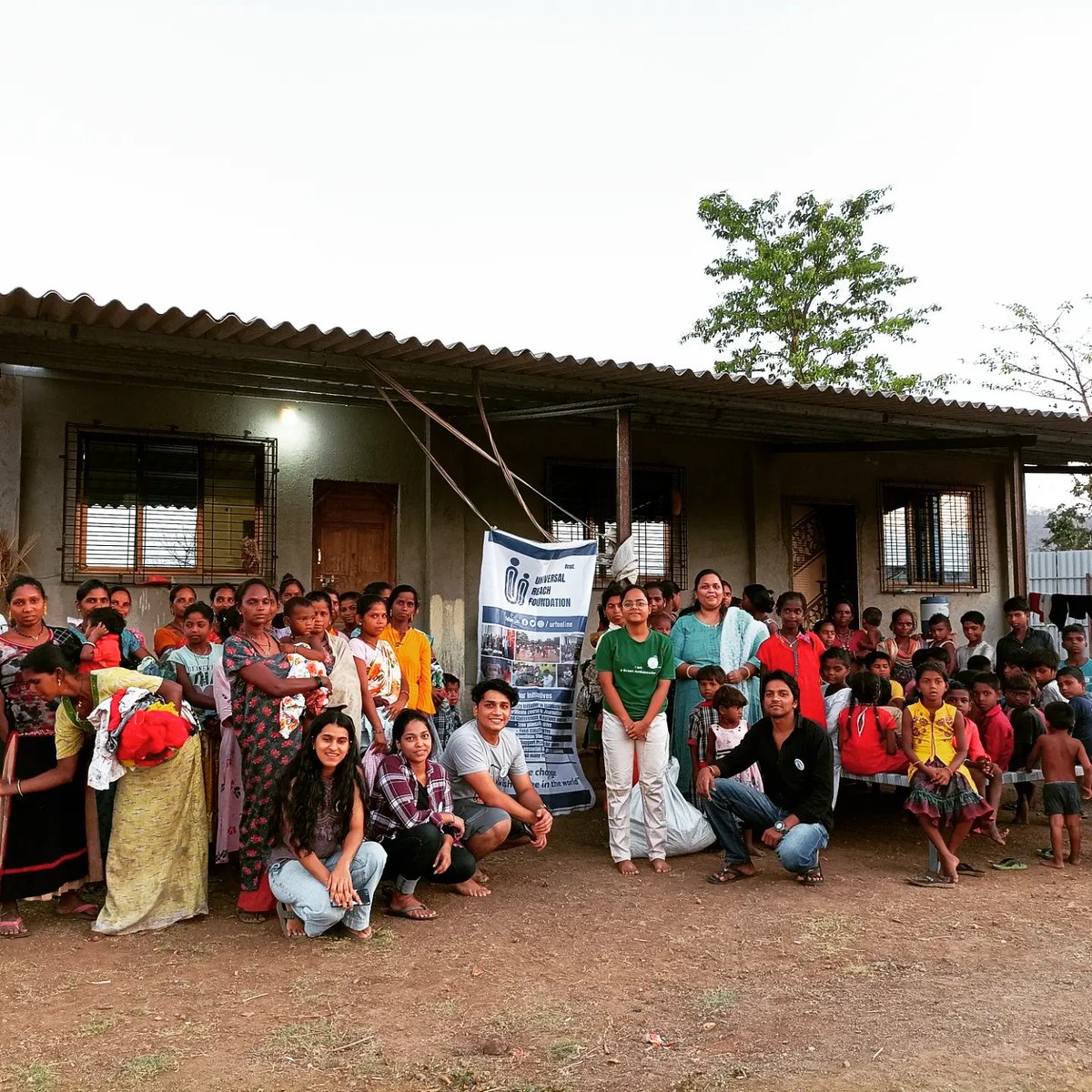urfonline's tweet photo. #UniversalReachFoundation carried out a successful donation drive in Shirgaon, which brought clothes &amp; essentials to tribal communities, spreading hope and dignity. 
Through unity and compassion, volunteers and donors made a lasting impact. 

#URF #URFonline #DonationDrive #NGO https://t.co/GWGT93K0iF