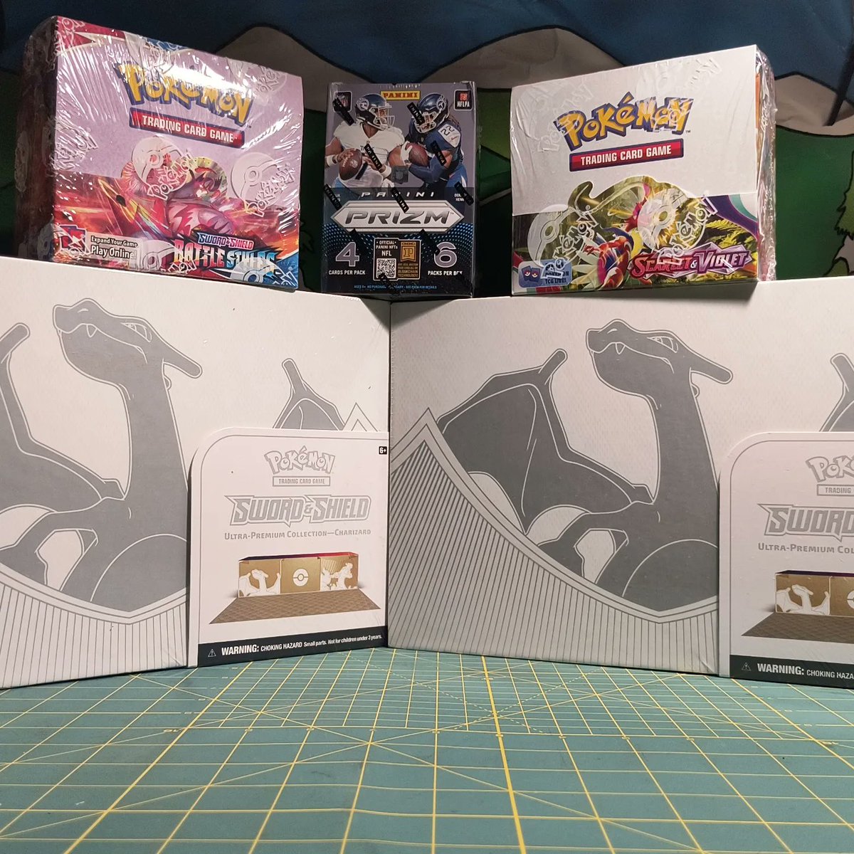 MidSouthGrading's tweet photo. We've had a few different packs to open recently. Be on the lookout for new listings! 

Checkout our store :
https://t.co/nC5v04zuRS https://t.co/fM0FuO81Gn