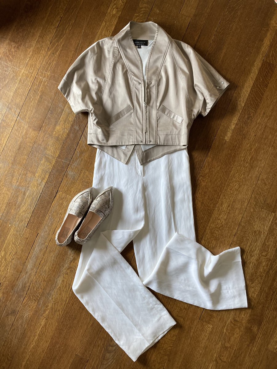 Fashionistas….check this out!!