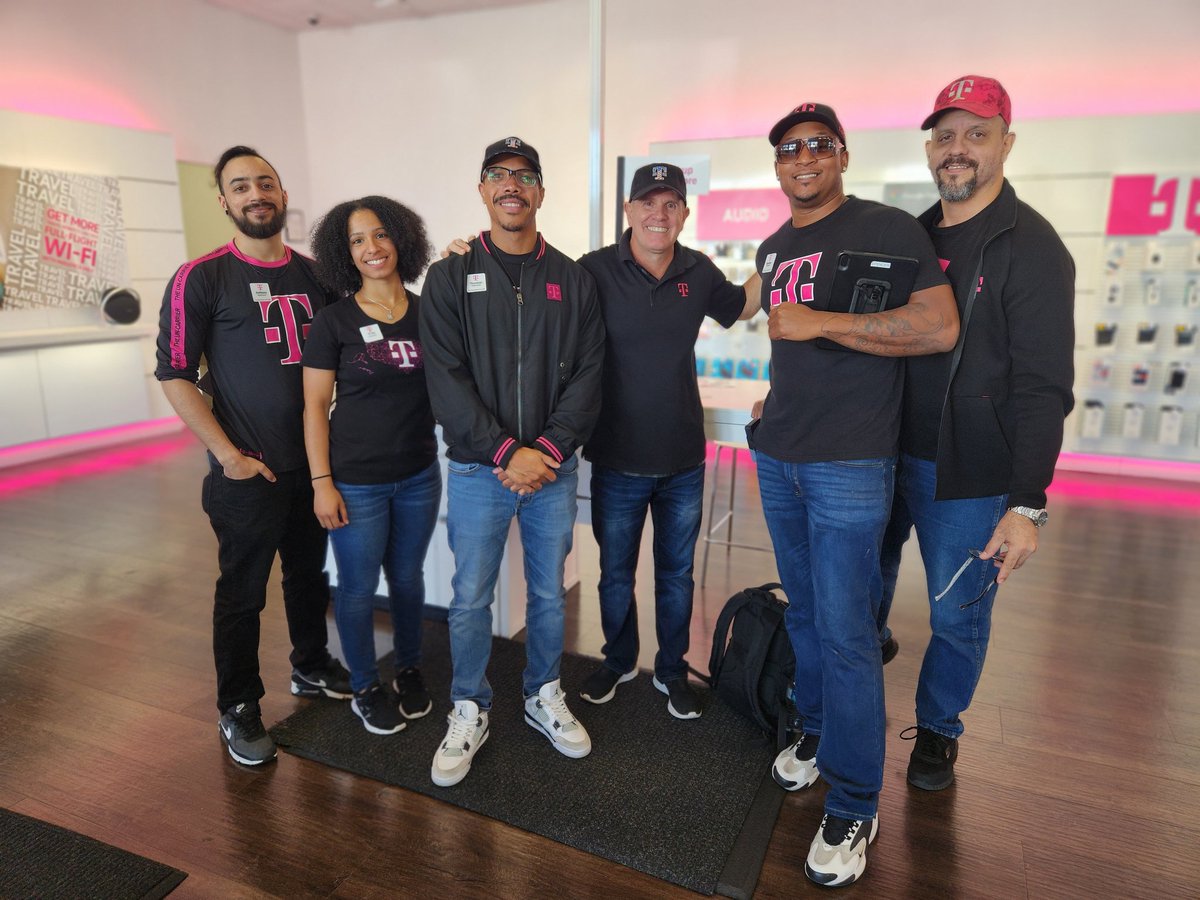 GeorgeGuerra (@gguerra305) on Twitter photo Awesome meeting w/ Miami East SM <a href="/AnaEmicel/">Emicel Ana</a> & RSMs Go-forward strategies & coaching to help drive Feature Revenues! Recognition top store in P360 #2SiC RSM Oshanna Ubilies & team. Store visits. 100% Commitment to β¬οΈ P360! <a href="/pattyc101/">Patty Barbosa</a> @JacksonTingley <a href="/OmarDKhan2/">Omar Khan</a> <a href="/jorge_alvarez33/">Jorge Alvarez</a> Awesome meeting w/ Miami East SM <a href="/AnaEmicel/">Emicel Ana</a> & RSMs Go-forward strategies & coaching to help drive Feature Revenues! Recognition top store in P360 #2SiC RSM Oshanna Ubilies & team. Store visits. 100% Commitment to β¬οΈ P360! <a href="/pattyc101/">Patty Barbosa</a> @JacksonTingley <a href="/OmarDKhan2/">Omar Khan</a> <a href="/jorge_alvarez33/">Jorge Alvarez</a>