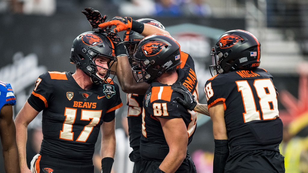 Blessed to have received on offer from Oregon State University @OLuFootball @CoachDanny10 @ChrisWardOL @GregBiggins @Coach_Lindgren