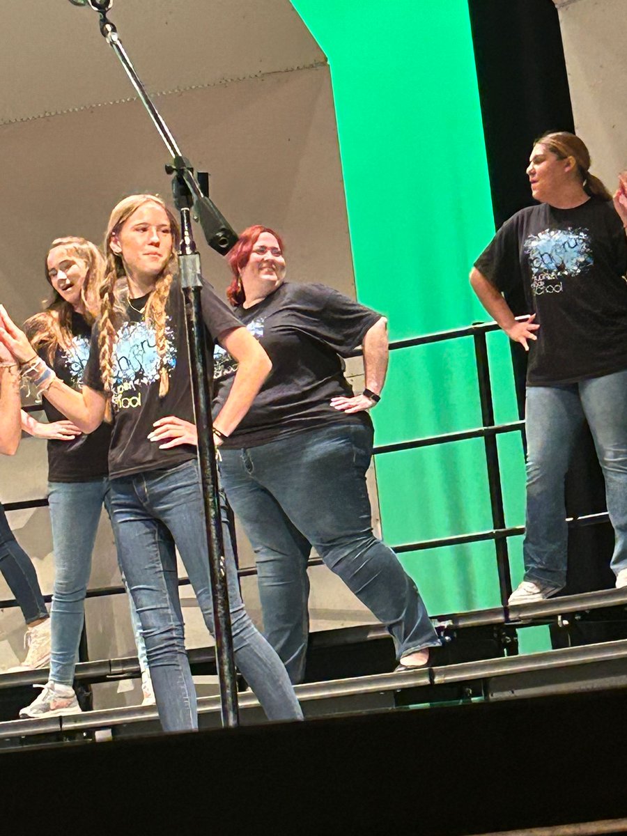 Jupmiddle's tweet photo. Listen up! Strong, young voices joined together, teaching universal truths about love, acceptance, and the human need to belong! Bravi to Ms. Leland and the chorus program @Jupmiddle. We are going to keep sowing those seeds. #globalleaders #oneloveonecrew #marinersmakingwaves https://t.co/NdCDVdihFa