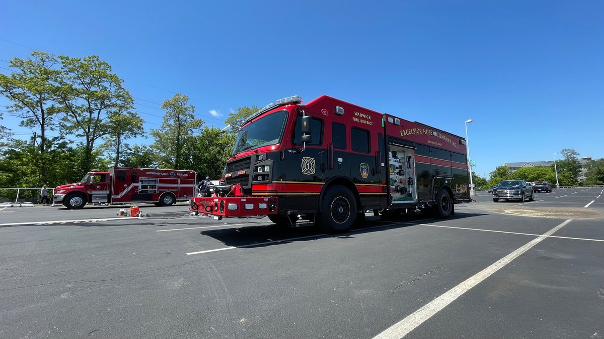 AAFireEquipment's tweet photo. Washing up these beauties before Harrisburg Fire Expo! #rosenbauer #cleancab https://t.co/b5a2Tlr8Yt
