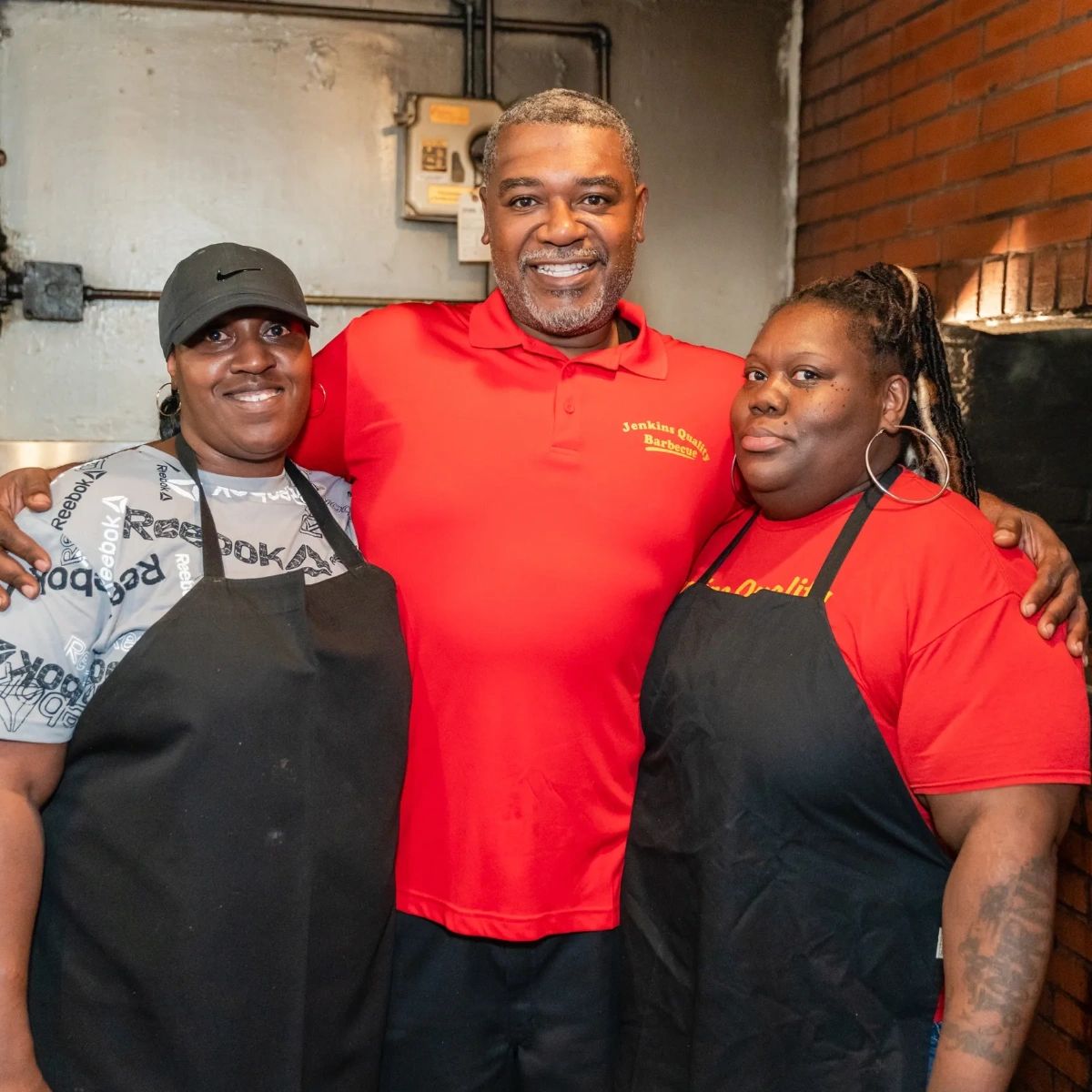 JenkinsBarbecue's tweet photo. Jovon, our manager at Jenkins-Downtown, is proud to carry on his grandparents BBQ legacy with the help of his great staff.  We’ve been open 66 years and counting! #SupportBlackBusinesses https://t.co/fg8P83DMGn