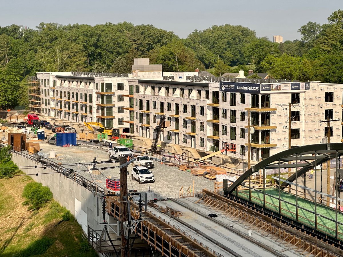 And there's us (@crescentatchevychase)  across the street, delivering this Fall! You should visit us <a href="/Cobylefko/">Coby</a> and <a href="/justupthepike/">dan reed 🦀🏳️‍🌈🇬🇾👋🏾</a>  #CrescentRising