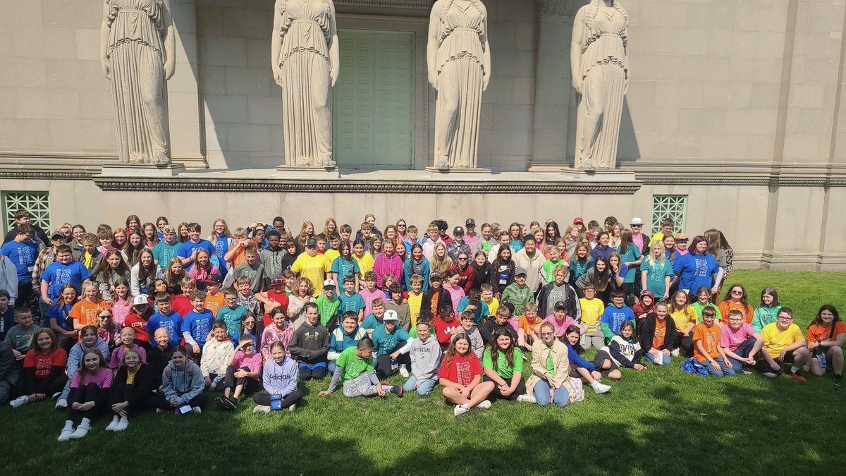 Rebecca Swander tweet media