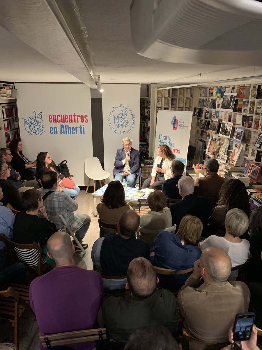 Ahora mismo, en <a href="/LibreriaAlberti/">Librería Alberti</a> ,
<a href="/TrapielloAndres/">AndrésTrapiello</a>