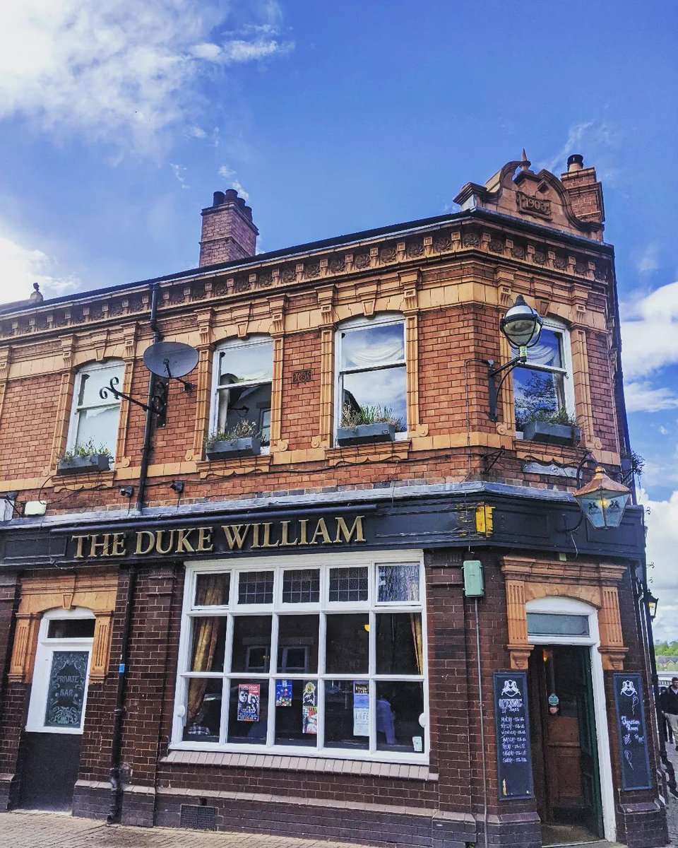 FNC debuts at Stourbridge's iconic The Duke William, a traditional ale pub, home of local independent Craddock's Brewery🍻 <a href="/dukeandplough/">Craddocks Brewery</a>
Book your tickets now for a special #CultClubhouse VHS screening of THE LOST BOYS, Sunday 28th May at FNCinema.co.uk or Eventbrite 🎟️