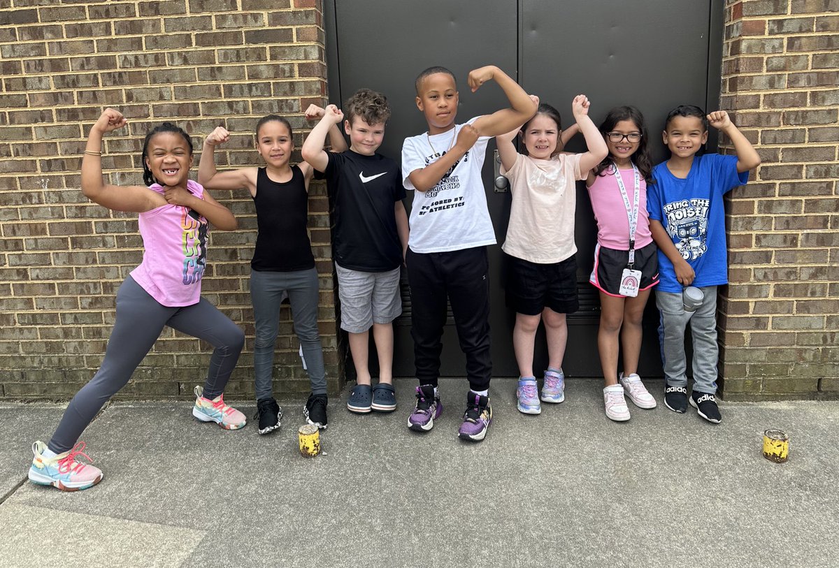 Workout Wednesday for Mental Health Awareness Week 💪🏼 First Grade is AWESOME!
