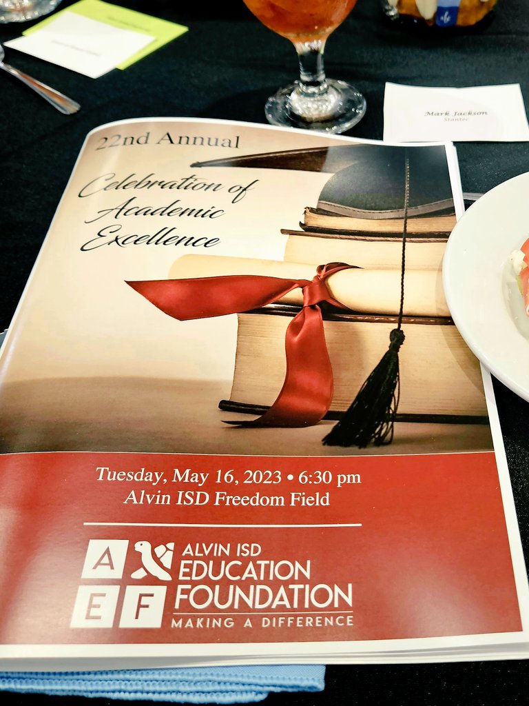 mejackson75's tweet photo. For 22 years it has been our honor to sponsor the Alvin ISD Academic Excellence Banquet.  The future is so bright thanks to the amazing students, parents, and educators of Alvin ISD!  @AlvinISD_EdFdn #StantecEdu #StantecHou https://t.co/W8o5guEUso